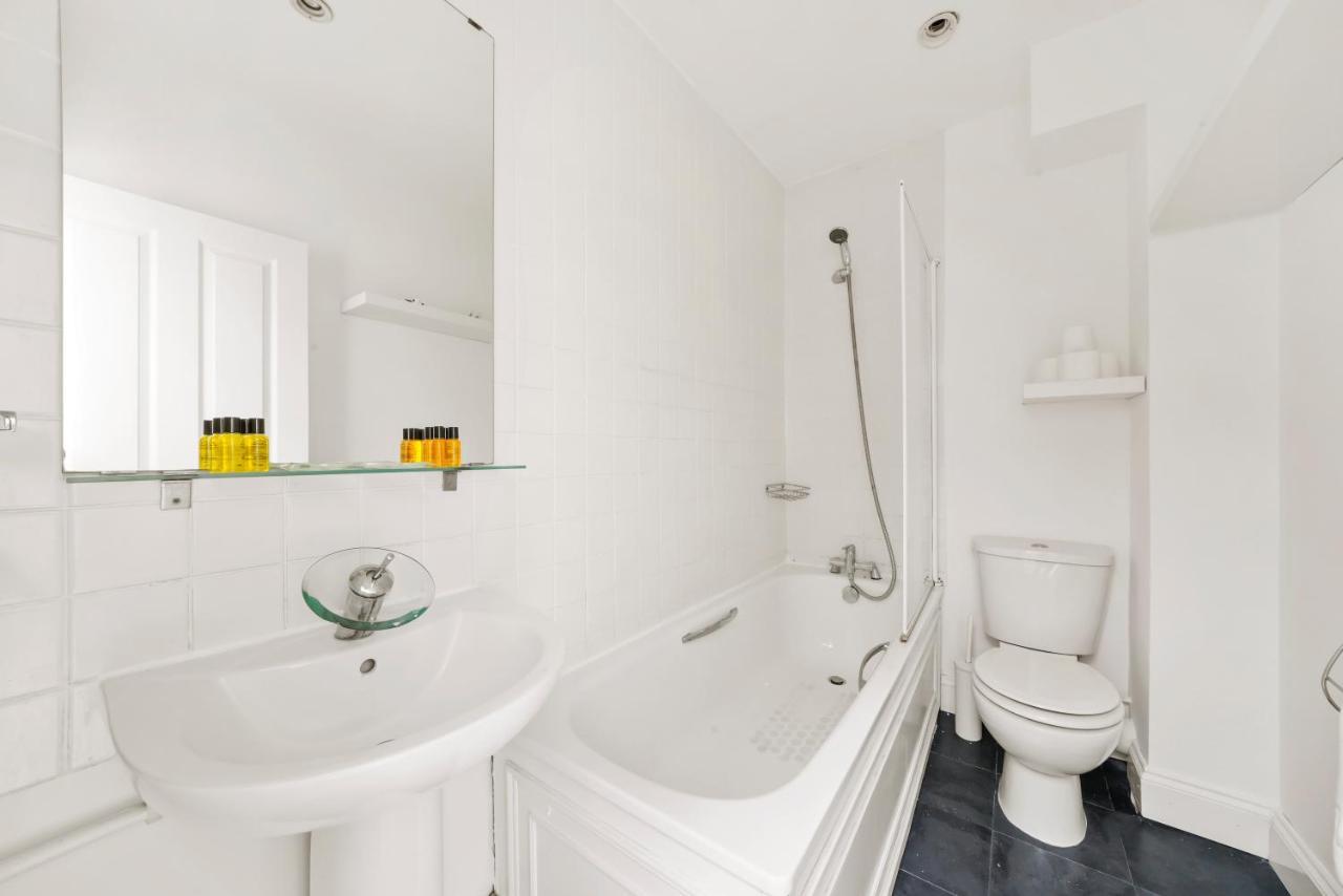 1 & 2 Bed Cosy Apartments Next To Earls Court Free Wifi 伦敦 外观 照片