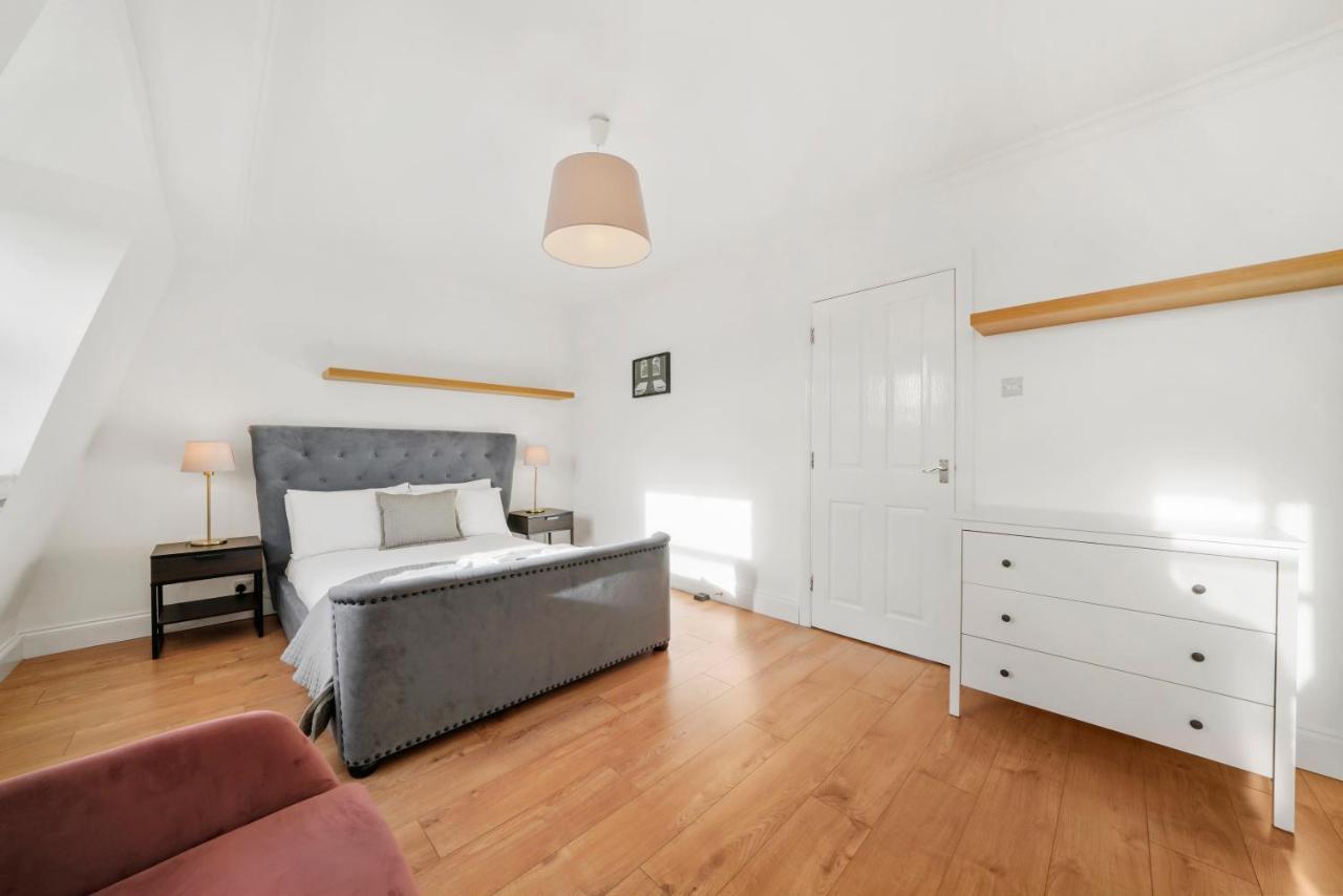 1 & 2 Bed Cosy Apartments Next To Earls Court Free Wifi 伦敦 外观 照片