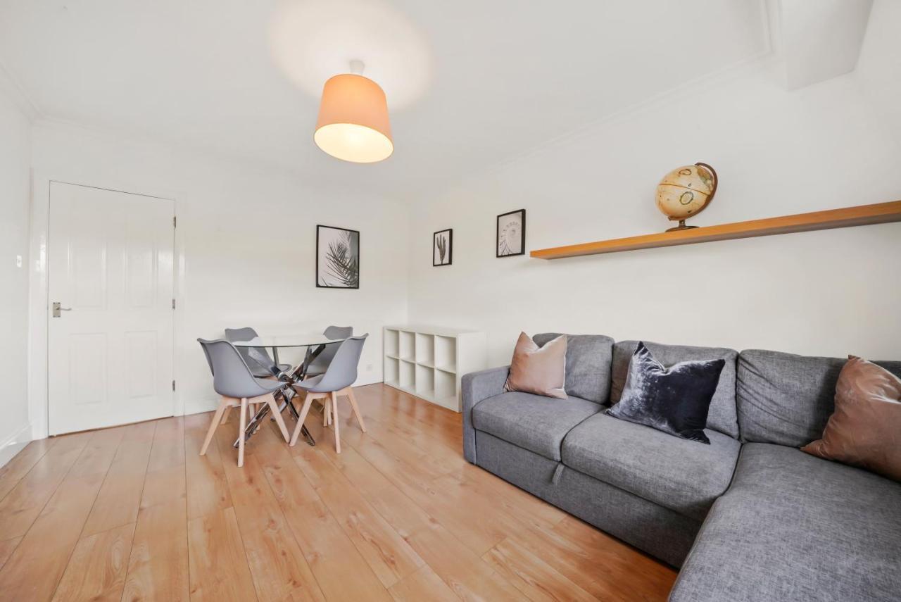 1 & 2 Bed Cosy Apartments Next To Earls Court Free Wifi 伦敦 外观 照片